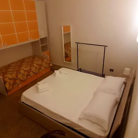 A Due Passi Dal Treno Appartement