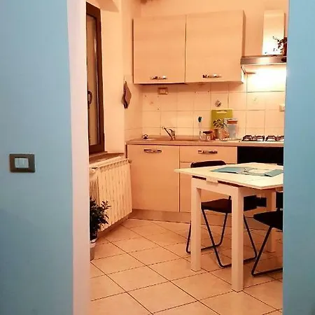 A Due Passi Dal Treno Appartement *
